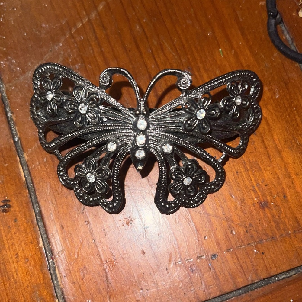 Hair clips - Picture 3 of 9